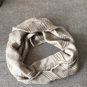 Cream Cable Knit Infinity Scarf